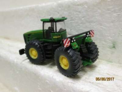 HO SCALE : SIKU JOHN DEERE 9630 ARTICULATED TRACTOR (BOXED) - LOT 544M