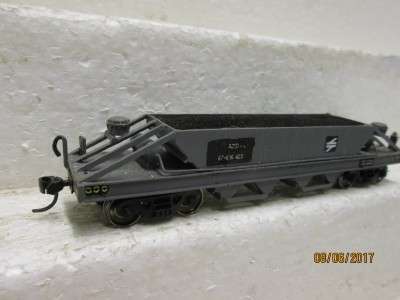 HO SCALE : SAR AZ COAL HOPPER - LOT 548M