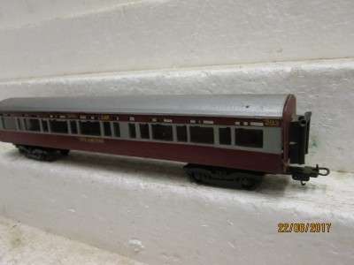 HO SCALE : SAR COACH (PAINTED IN SAR COLOURS) - LOT 825M