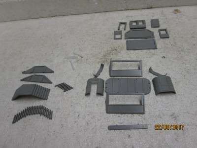 HO SCALE : AIRFIX STATION BUILDING KIT - LOT 848M