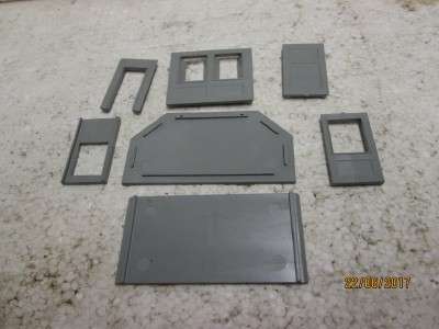 HO SCALE : AIRFIX STATION BUILDING KIT - LOT 848M