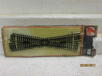 HO/OO SCALE : LIMA 18 DEGREE LEFT CROSSING (NICKEL SILVER) - LOT 894M