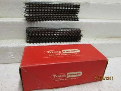 OO SCALE : TRI-ANG TRACK - LOT 28N