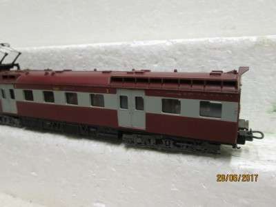 HO SCALE : LIMA SAR THIRD CLASS SUBURBAN DUMMY UNIT - LOT 34N