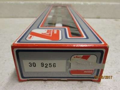 HO SCALE : LIMA SAR THIRD CLASS SUBURBAN DUMMY UNIT - LOT 34N