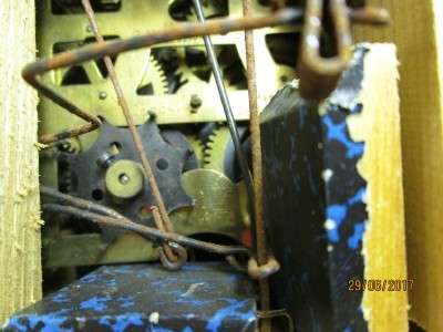 WOODEN CUCKOO CLOCK - LOT 142N