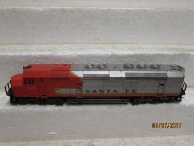 HO SCALE: LIMA SANTE FE DIESEL LOCO - LOT 235N