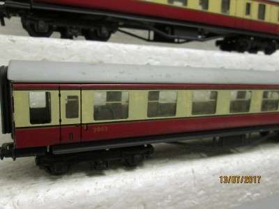 OO SCALE : TRIX x3 BR PASSENGER COACHES - LOT 421N