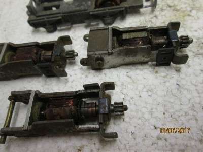 OO SCALE : HORNBY DUBLO MOTOR SPARES - LOT 425N