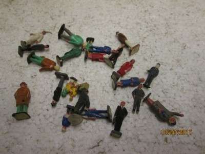 HO SCALE : x20 FIGURINES - LOT 433N