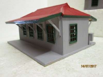 HO SCALE : SAR STATION & 2 OUTBUILDINGS - LOT 465N