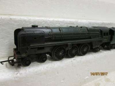 OO SCALE : TRI-ANG BR 4-6-2 STEAM LOCO FOR SPARES - LOT 477N