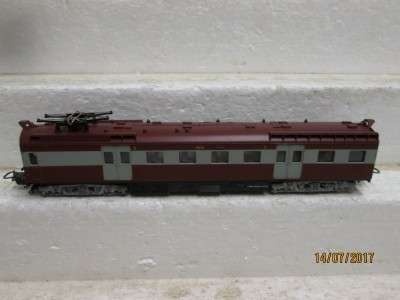 HO SCALE : LIMA SAR THIRD CLASS SUBURBAN DUMMY UNIT (BOXED) - LOT 529N
