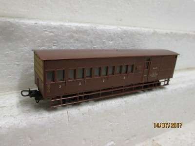 HO SCALE : LIMA SAR V8 GUARD VAN (BOXED) - LOT 532N