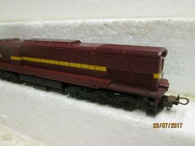 HO SCALE : LIMA SAR CLASS 34 BROWN DIESEL - LOT 548N