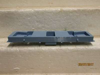 HO SCALE : LIMA SAR 5E DUMMY ELECTRIC LOCO REPLACEMENT CHASSIS - LOT 560N
