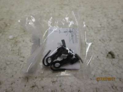 HO SCALE : x1 SET OF HORNHOOK COUPLINGS - LOT 636N