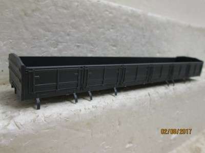 HO SCALE : CMD SAR DZ GREY WAGON BODY - LOT 727N