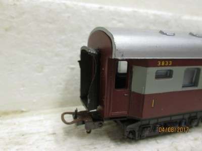 HO SCALE : LIMA SAR TRANS-KAROO FIRST CLASS COACH - LOT 790N