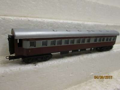 HO SCALE : LIMA SAR TRANS-KAROO FIRST CLASS COACH - LOT 791N