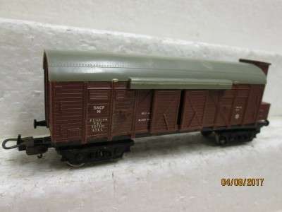 HO SCALE : LIMA SNCF GUARD VAN - LOT 831N