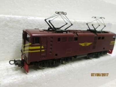 HO SCALE : LIMA SAR BROWN 5E ELECTRIC LOCO - LOT 858N
