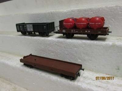 HO SCALE : LIMA GOODS WAGONS  x3 - LOT 922N