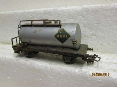 HO SCALE : MARKLIN DB ARAL TANKER - LOT 998N