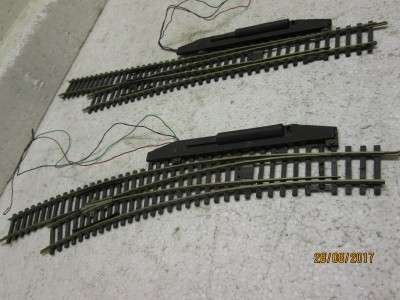 HO SCALE : ROCO x2  LONG POINTS - LOT 204P