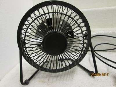 DESK FAN (WORKS FROM COMPUTER) - LOT 223P