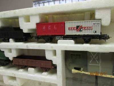 HO SCALE : LIMA FREIGHT TRAIN SET - LOT 250P