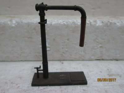 HO/OO SCALE : TRI-ANG WATER FILLING POINT - LOT 374P
