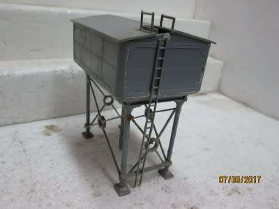 HO/OO SCALE : AIRFIX WATER RESERVOIR / TOWER - LOT 433P