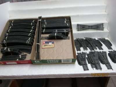 HO SCALE  : LIMA TRACK (2 BEER BOXES FULL) - LOT 478P