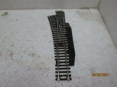 HO/OO SCALE : ROCO LEFT HAND ELECTRIC POINT - LOT 549P