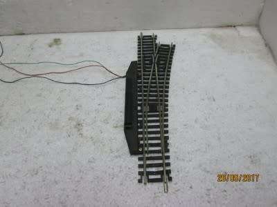 HO/OO SCALE : ROCO RIGHT HAND ELECTRIC POINT - LOT 554P