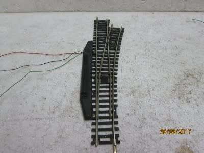 HO/OO SCALE : ROCO RIGHT HAND ELECTRIC POINT - LOT 562P