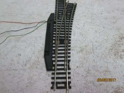 HO/OO SCALE : ROCO RIGHT HAND ELECTRIC POINT - LOT 562P