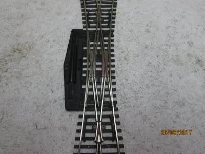 HO/OO SCALE : ROCO DOUBLE SLIP ELECTRIC CROSSING - LOT 569P