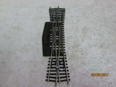 HO/OO SCALE : ROCO DOUBLE SLIP ELECTRIC CROSSING - LOT 570P