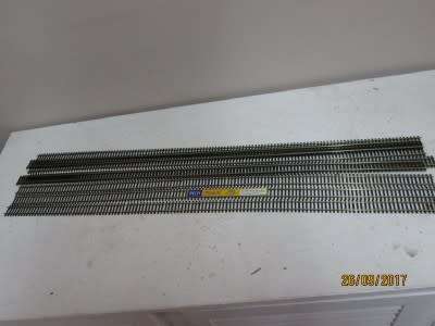 HO/OO SCALE : PECO FINE SCALE FLEXI-TRACK x8 (CODE 75) - LOT 593P