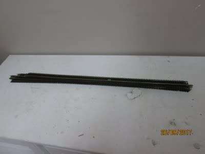 HO/OO SCALE : PECO FLEXI-TRACK x8 (CODE 100) - LOT 595P