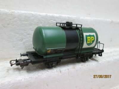 HO SCALE : LIMA BP TANKER - LOT 631P
