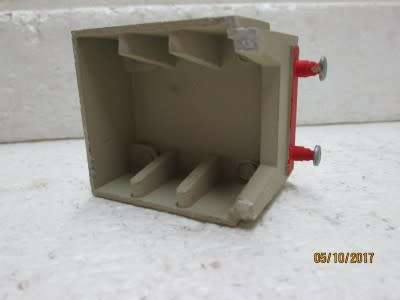 OO SCALE: HORNBY DUBLO STATION PLATFORM STOP BLOCK - LOT 114N