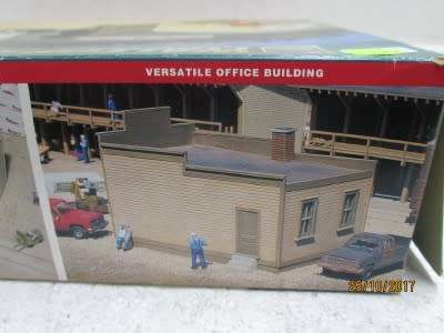 HO SCALE - WALTHERS: WALTON & SONS LUMBER CO. LARGE KIT - LOT 880P