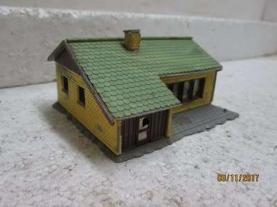 HO SCALE - HELJAN HOUSE - LOT 72Q