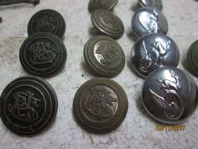 OLD SAR METAL RAILWAY BUTTONS x 37 (Reduced to clear) - LOT 111Q