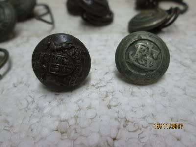 OLD SAR METAL RAILWAY BUTTONS x 37 (Reduced to clear) - LOT 111Q