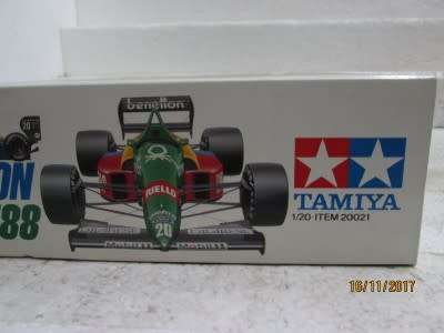 TAMIYA 1:20 SCALE GRAND PRIX KIT : BENETTON FORD B188 - LOT 129Q
