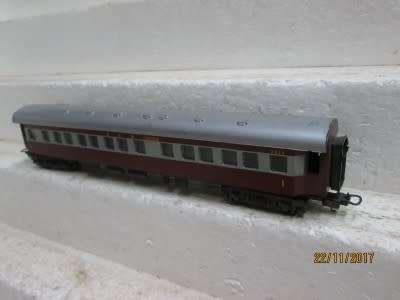 HO SCALE : LIMA SAR TRANS-KAROO FIRST CLASS COACH - LOT 196Q